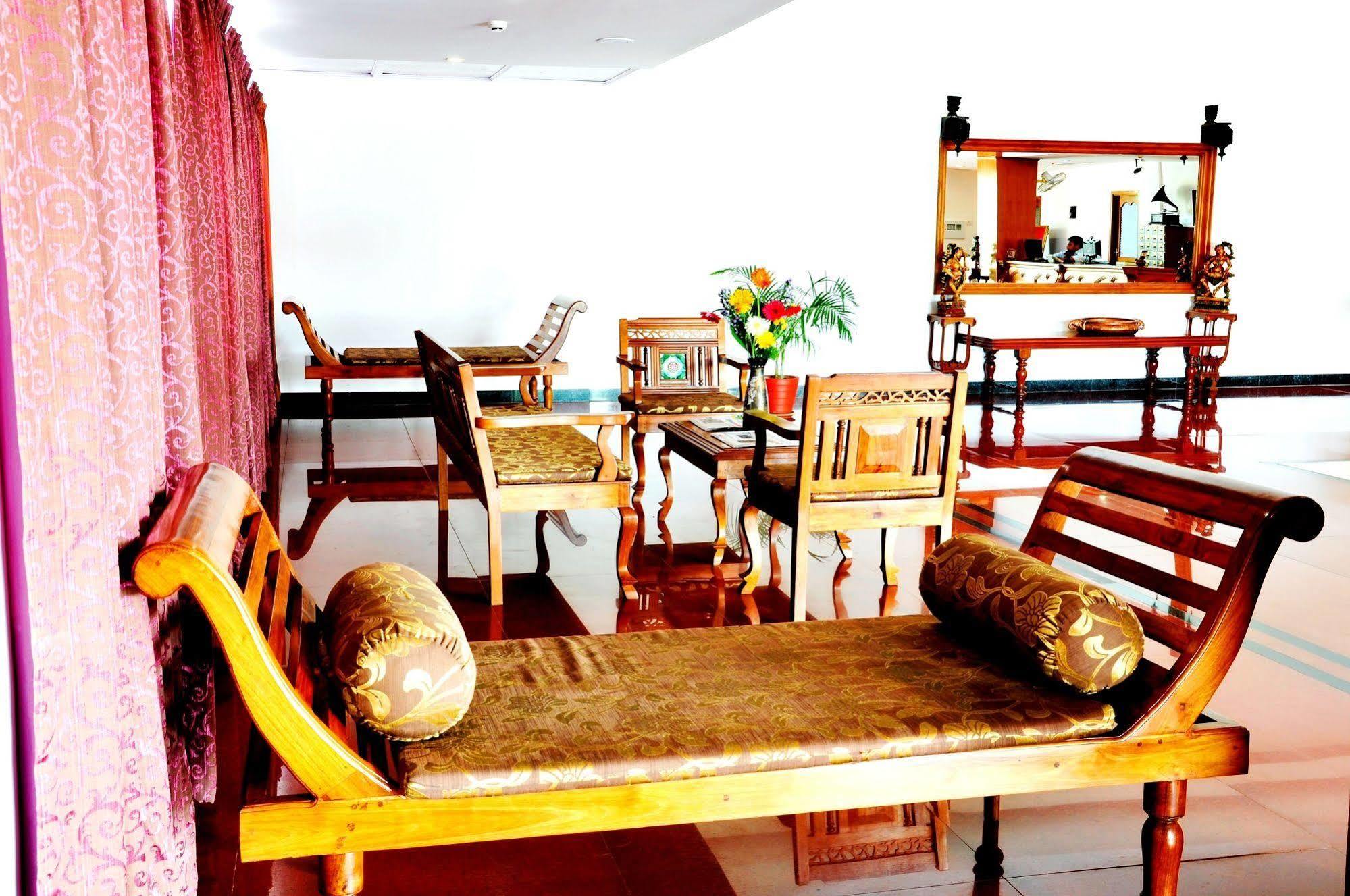 Hotel Bonsejour Pondicherry Exterior foto