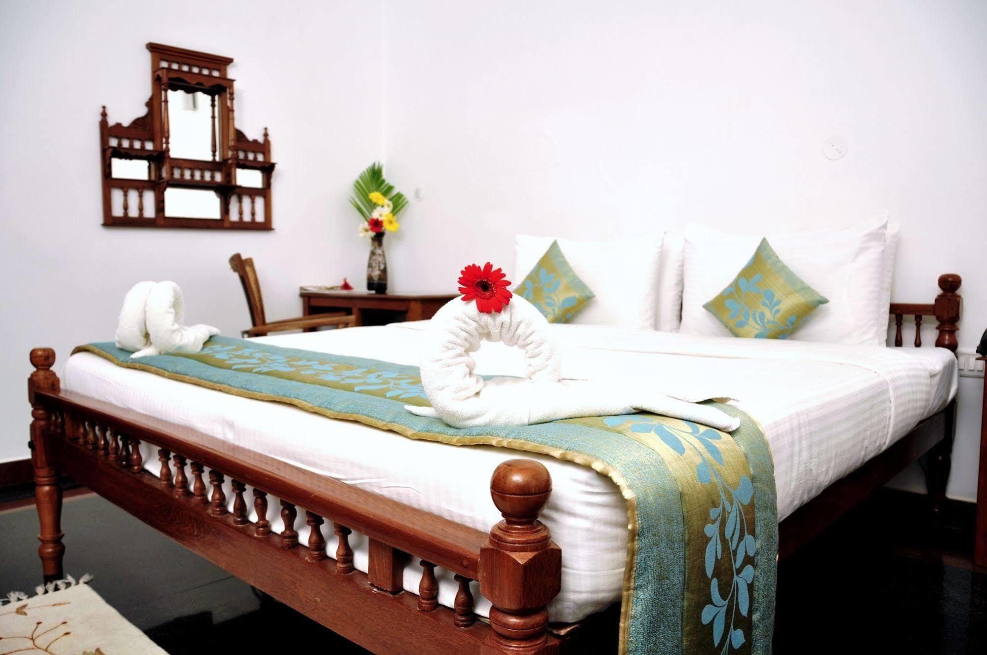 Hotel Bonsejour Pondicherry Exterior foto