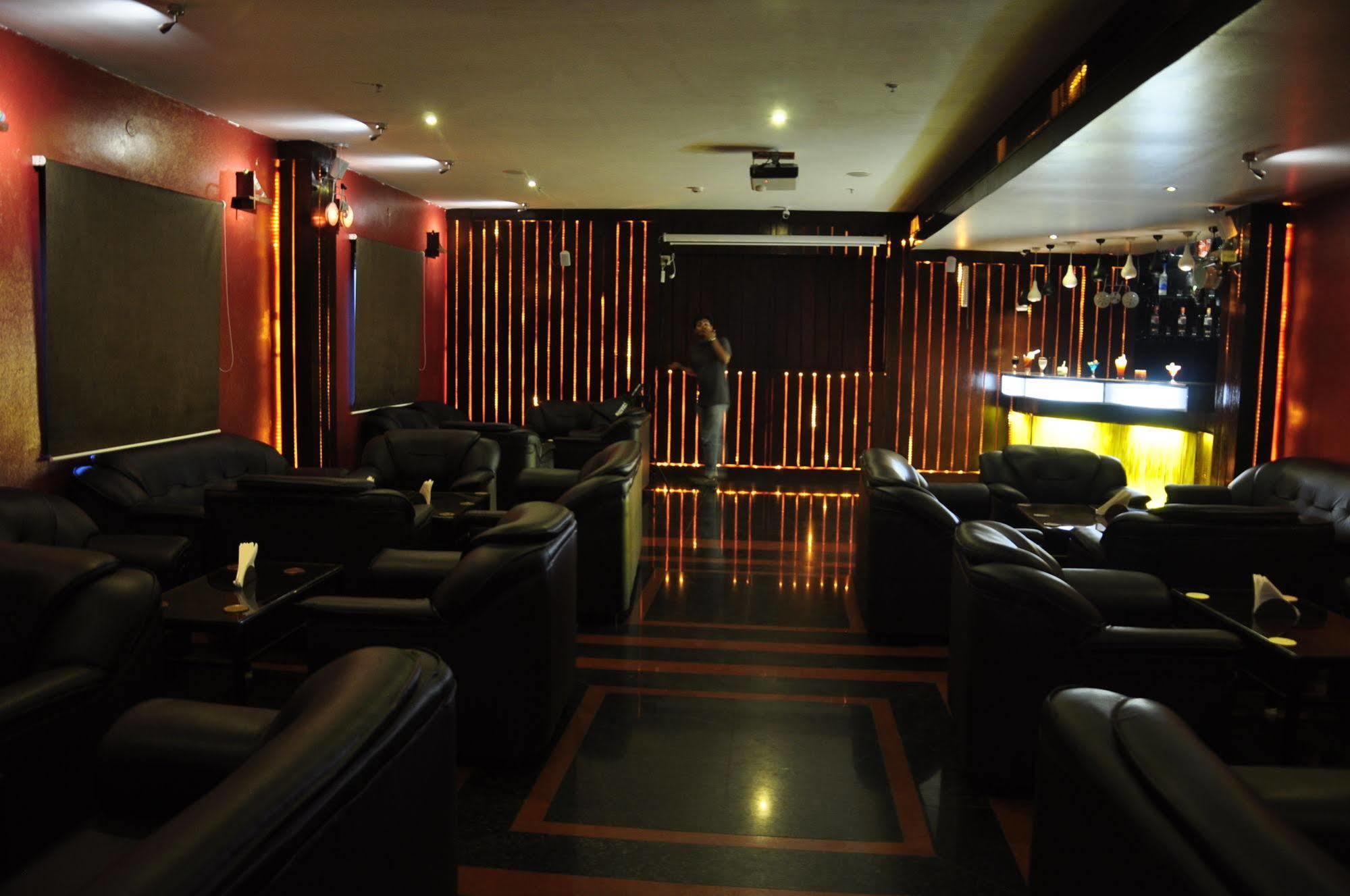 Hotel Bonsejour Pondicherry Exterior foto