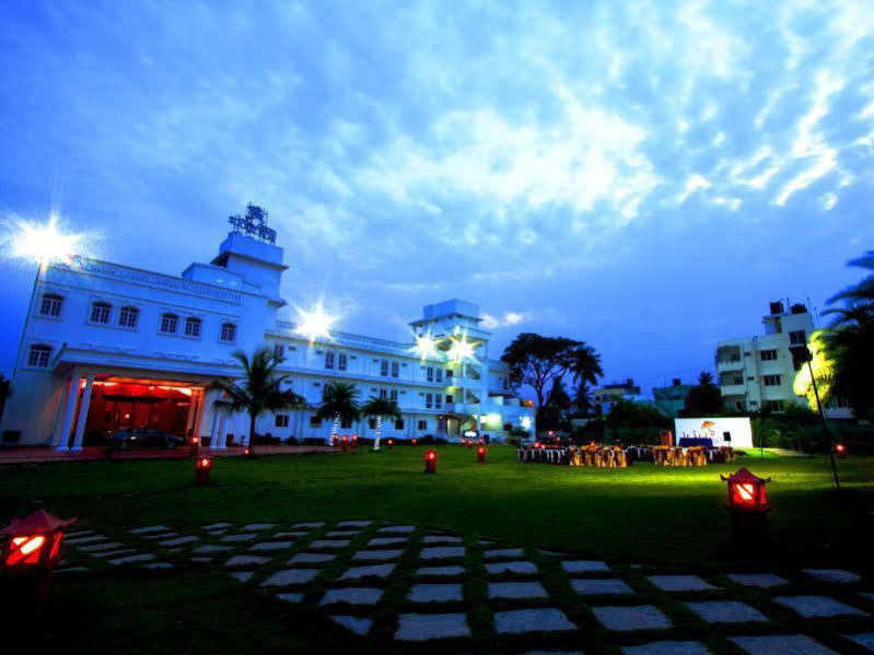 Hotel Bonsejour Pondicherry Exterior foto