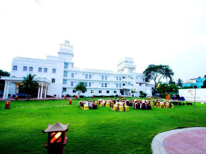 Hotel Bonsejour Pondicherry Exterior foto